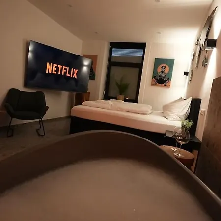 Mit Badewanne, Kamin Und Parkplatz Apartamento *