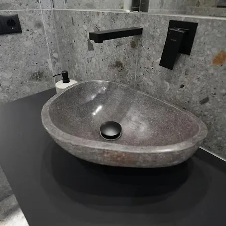 Apartamento Mit Badewanne, Kamin Und Parkplatz