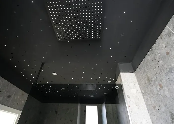 Mit Badewanne, Kamin Und Parkplatz Apartment